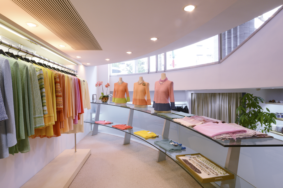 TAKAKO KUBO - サロン・タカコクボ　店内